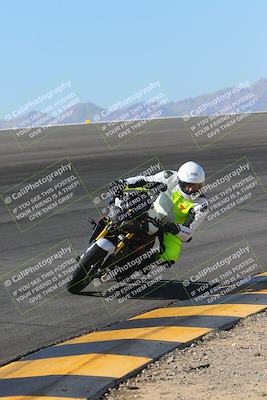 media/Nov-06-2023-Moto Forza (Mon) [[ce023d0744]]/4-Beginner Group/Session 2 (Bowl Tight Speed)/